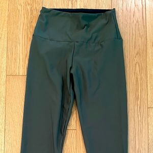 GTS (greater than sports, 7/8 leggings